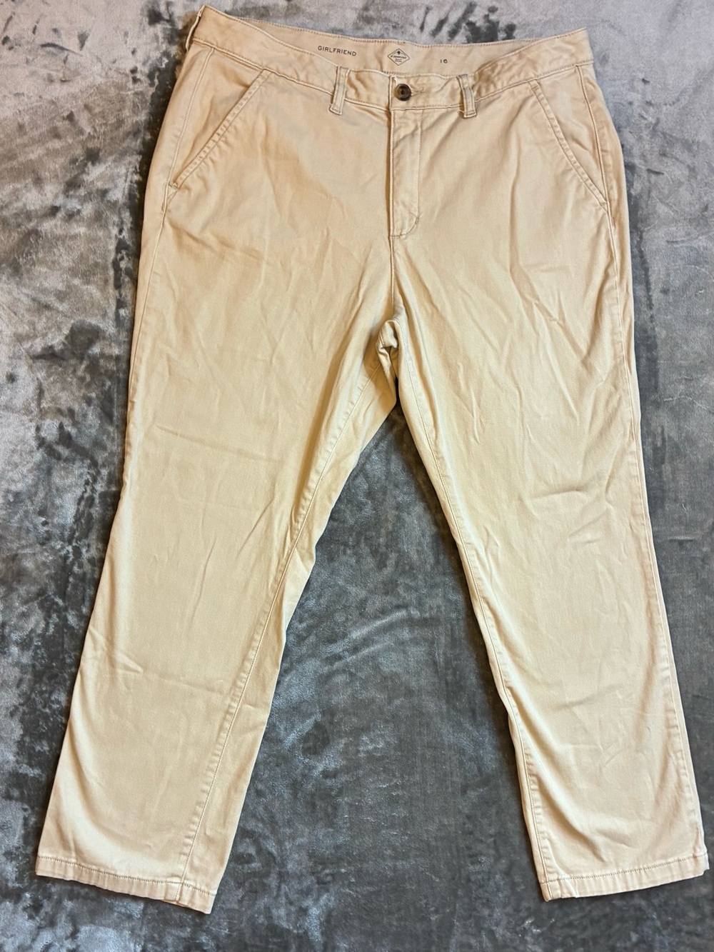 St. John's Bay Girlfriend Fit Khaki Chino Pants Women’s Size 16